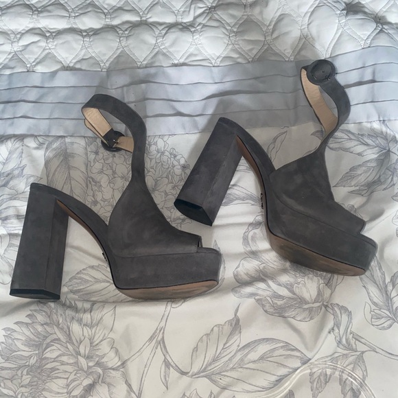 🔥🔥Prada Suede Chunky Heel Platform Sandals - Picture 2 of 9